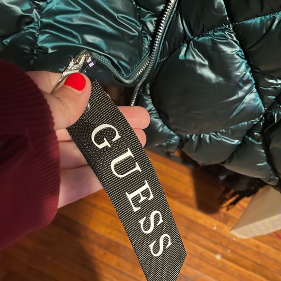 XL Guess Winter Puffer Coat - Picture 5 of 7